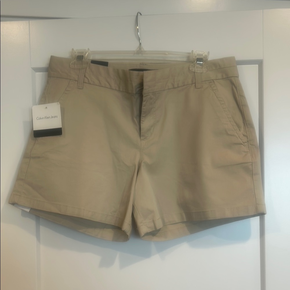 NWT!!! Calvin Klein Tan Cargo Shorts with Tailored Design